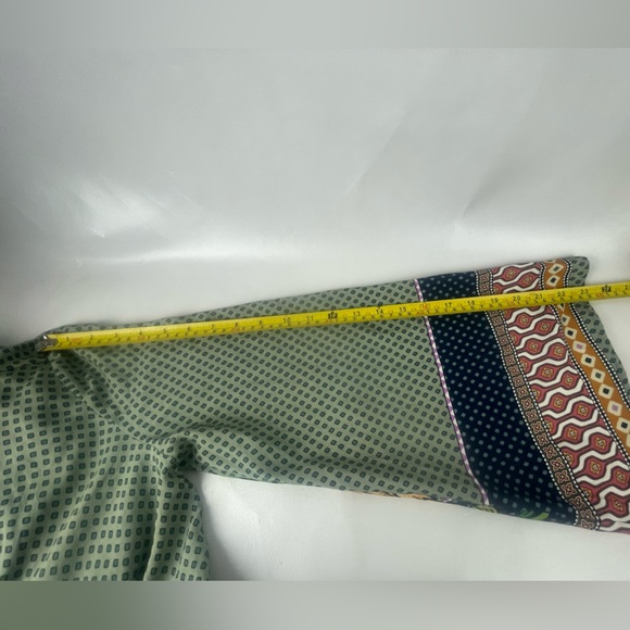 Farm Rio short sleeved Sunflower Print Romper Sz P - Picture 10 of 16